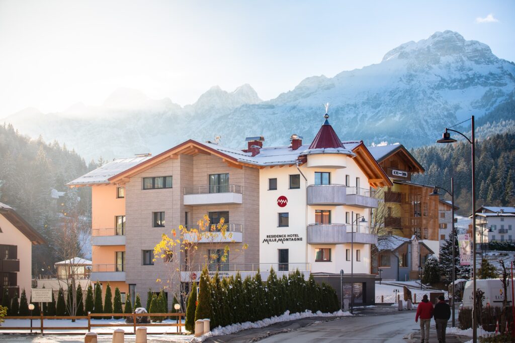 Hotel Residenze Mille Montagne Esterno